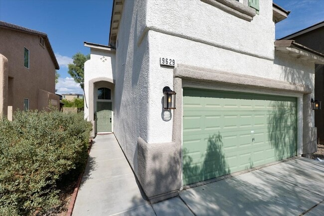 9629 N Fast Elk St in Las Vegas, NV - Building Photo - Building Photo