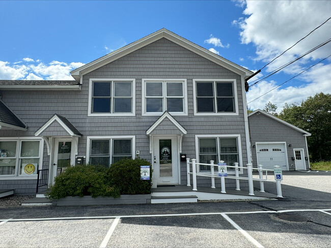 171 Portland Rd in Bridgton, ME - Foto de edificio - Building Photo