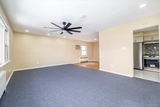 24 S Corona Ave in Valley Stream, NY - Building Photo - Building Photo