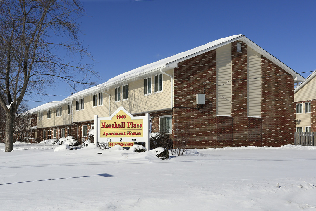 Marshall Plaza Apartment Homes in Lorain, OH - Building Photo