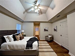 3780 Crescent Walk Ln NE in Suwanee, GA - Building Photo - Building Photo