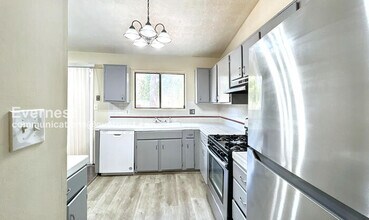 1888 Singer Way in Lithonia, GA - Building Photo - Building Photo