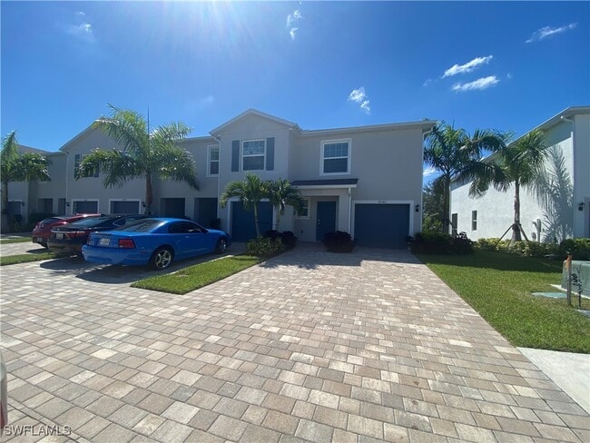 15083 Wildflower Cir in Naples, FL - Building Photo - Building Photo