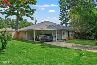440 Cherry Oak Ln in Haughton, LA - Building Photo - Building Photo