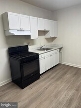19 North St-Unit -1 in Ambler, PA - Building Photo - Building Photo