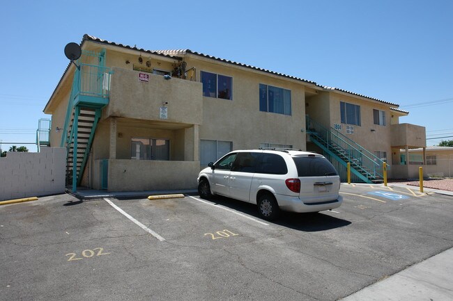 1804-1808 Lewis Ave in Las Vegas, NV - Foto de edificio - Building Photo