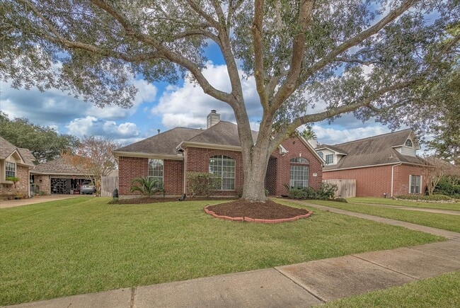 property at 21610 Emerald Ridge Cir