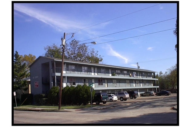 El Cielo Apartments in Dallas, TX - Foto de edificio