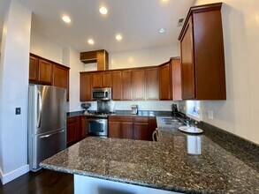 744 N May St in Chicago, IL - Building Photo - Building Photo