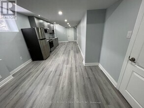 11-11 Daleridge Crescent in Brampton, ON - Building Photo - Building Photo
