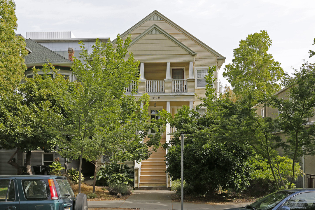 1825 Capitol Ave in Sacramento, CA - Foto de edificio