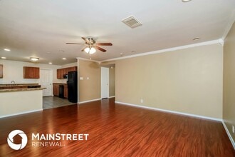 6611 Meadow Fawn Dr in Converse, TX - Foto de edificio - Building Photo