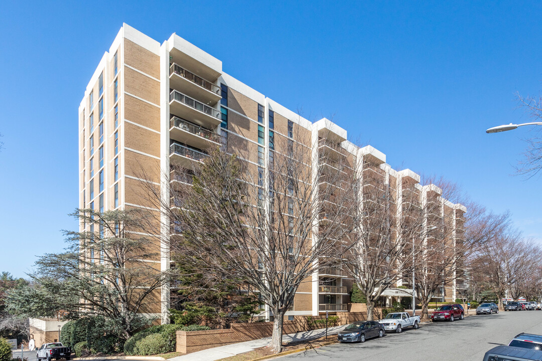 The Barkley in Arlington, VA - Building Photo