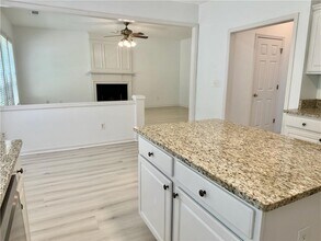 2555 Haddenham Ln in Smyrna, GA - Building Photo - Building Photo