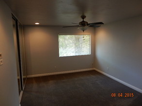 995 Amistad Pl in El Cajon, CA - Building Photo - Building Photo