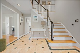 10 Old Forge Rd in Greenwich, CT - Building Photo - Building Photo