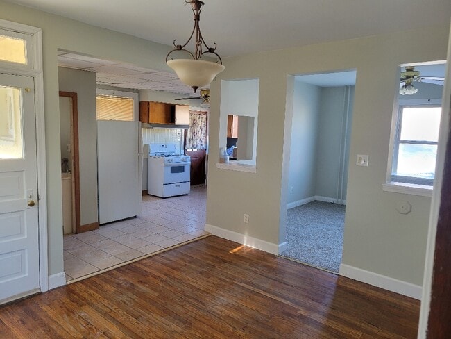 2 Myrtle Ave in Reading, PA - Foto de edificio - Building Photo