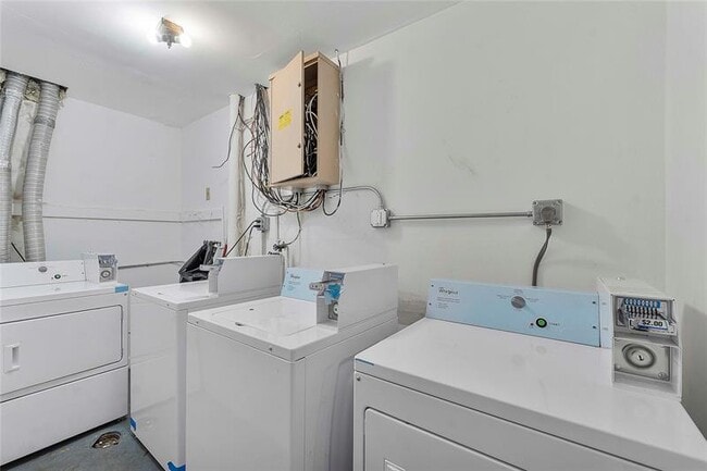 395 SW 15th St in Pompano Beach, FL - Building Photo - Building Photo