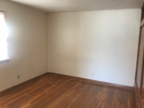413 W 5th St in Pine Bluffs, WY - Building Photo - Building Photo