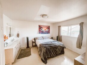 2249 Seaview Ave in Honolulu, HI - Building Photo - Building Photo