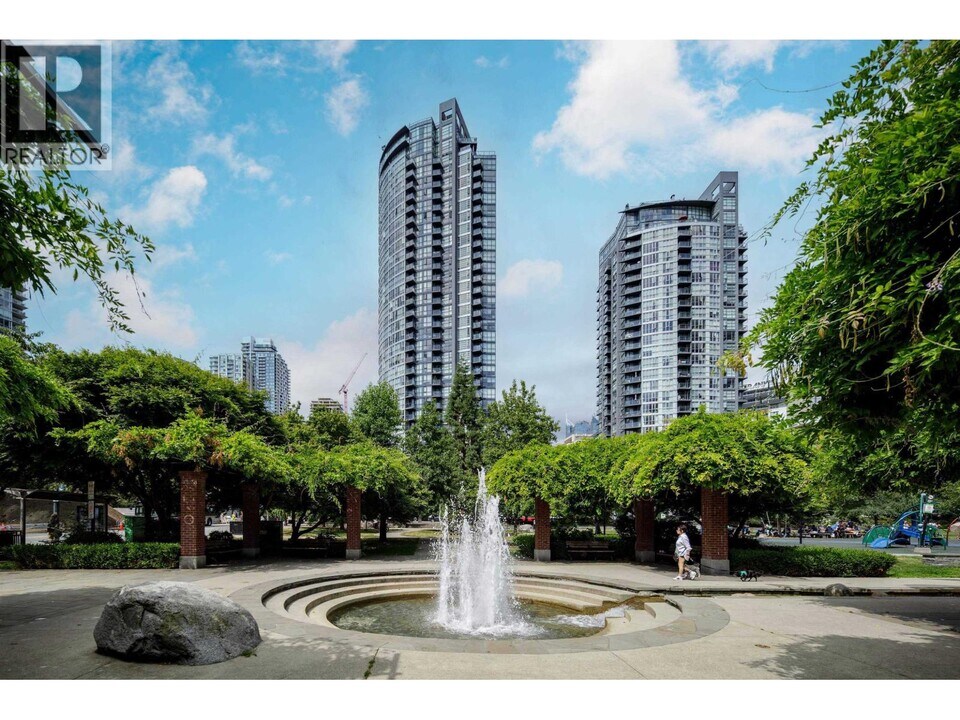 1199 Seymour St in Vancouver, BC - Building Photo