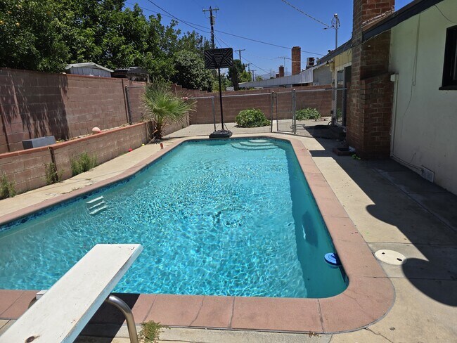 13229 Schoenborn St in Los Angeles, CA - Building Photo - Building Photo