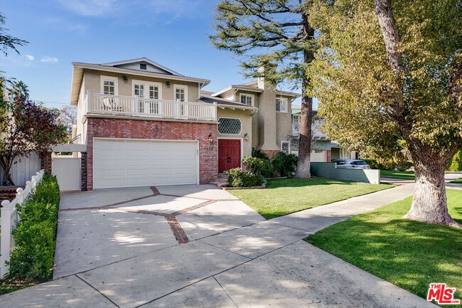 property at 4419 Clybourn Ave