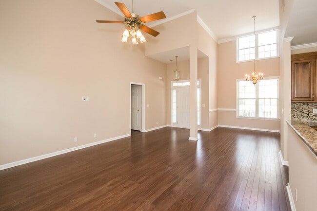 84 Columns Way in Newnan, GA - Building Photo - Building Photo