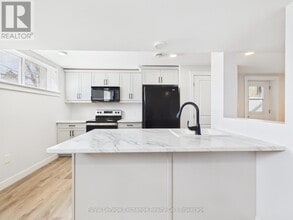 966 Charles St in Kincardine, ON - Building Photo - Building Photo