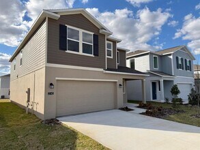 2142 Chris Dr in Winter Haven, FL - Building Photo - Building Photo