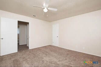 2410 Patrick Henry St in Temple, TX - Building Photo - Building Photo