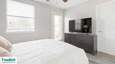 130 Camino De Oro, Unit 709 in San Antonio, TX - Foto de edificio - Building Photo