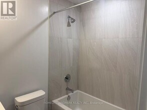 5858 Yonge St in Toronto, ON - Building Photo - Building Photo