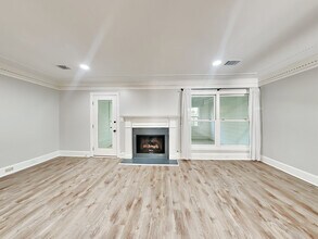 325 Towergate Pl in Atlanta, GA - Building Photo - Building Photo