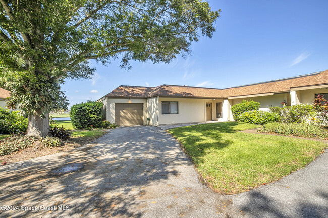 216 Country Club Dr in Melbourne, FL - Building Photo - Building Photo