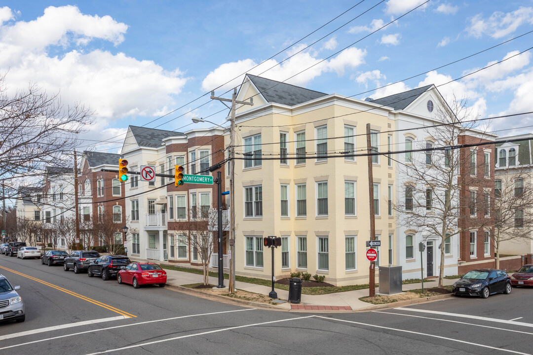 910 Powhatan St in Alexandria, VA - Building Photo