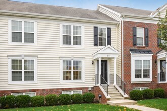 6177 Needletail Rd in Columbus, OH - Foto de edificio - Building Photo