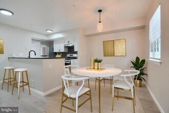 32 N Spring St in Baltimore, MD - Building Photo - Building Photo