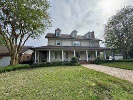 2729 Channel Pl in Biloxi, MS - Building Photo