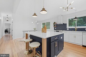 4501 Tipton Ln in Alexandria, VA - Building Photo - Building Photo