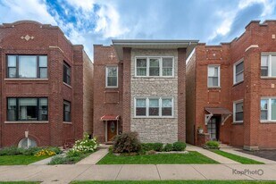 3639 N Troy St in Chicago, IL - Building Photo