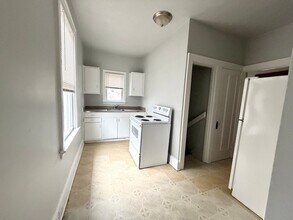 1415 Beech Ave in Cincinnati, OH - Building Photo - Building Photo