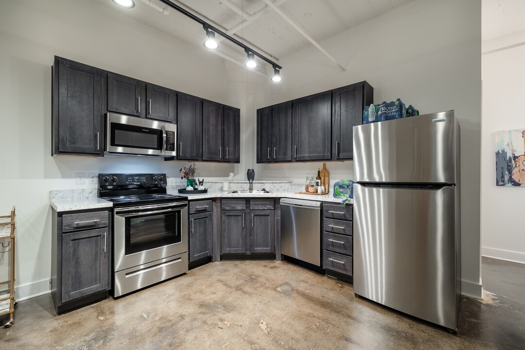 Hi Tone Lofts in Wichita, KS - Foto de edificio