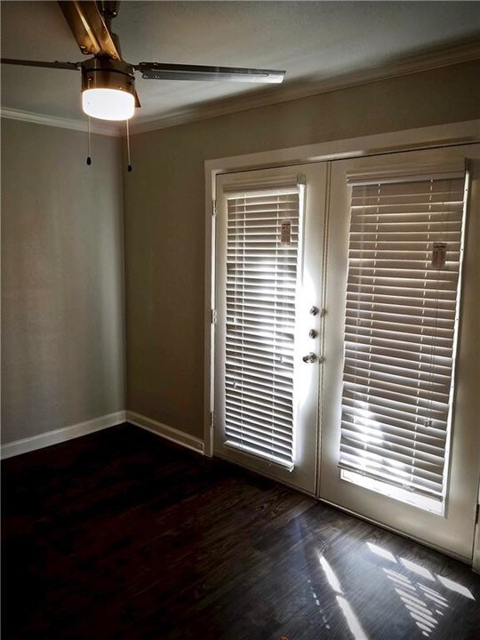 4335 Cedar Springs Rd-Unit -113 in Dallas, TX - Building Photo