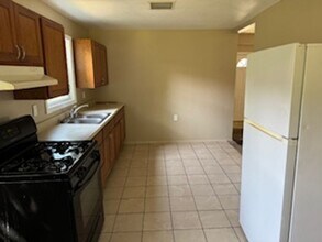 420 Boston Ave in Waterloo, IA - Building Photo - Building Photo