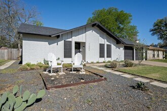 11506 Pyreneese Dr in Austin, TX - Building Photo - Building Photo