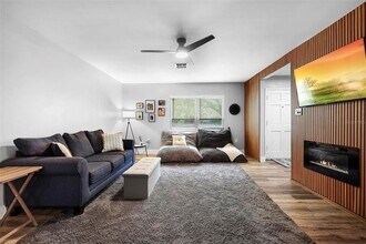 412 Pinar Dr in Orlando, FL - Building Photo - Building Photo