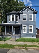 27 Pine St in Petersburg, VA - Building Photo