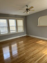 5031 N Harding Ave in Chicago, IL - Building Photo - Building Photo