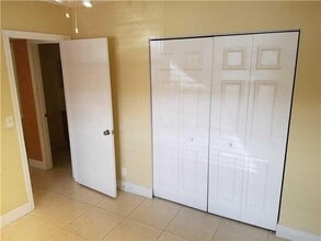 8750 Royal Palm Blvd, Unit 106 in Coral Springs, FL - Building Photo - Building Photo